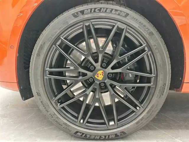 Porsche Macan — Фото автомобиля 4