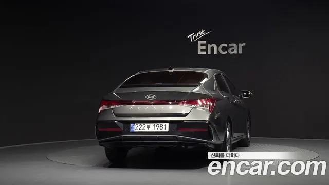 Hyundai Avante CN7 — Фото автомобиля 4