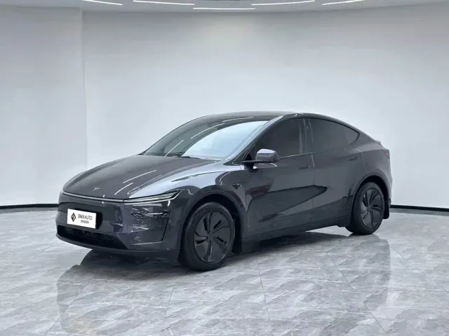 Фотография автомобиля — Tesla Model Y