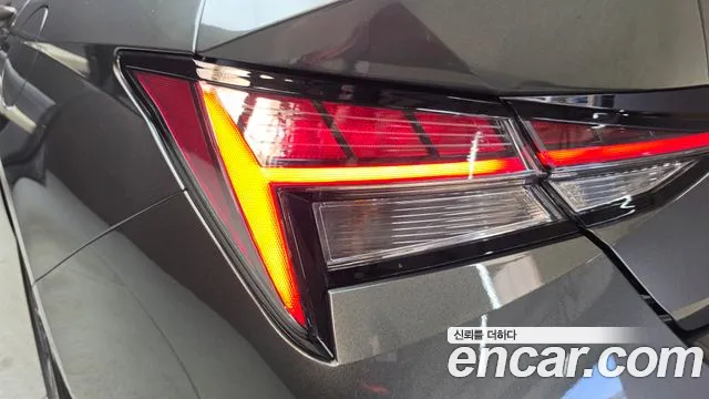 Hyundai Avante CN7 — Фото автомобиля 8