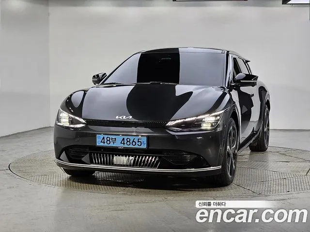 Kia EV6 — Фото автомобиля 2
