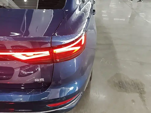 Geely Emgrand — Фото автомобиля 7