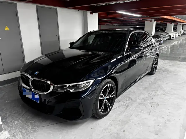 Фотография автомобиля — BMW 3 Series