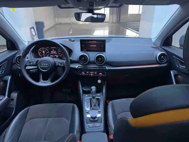 Audi Audi Q2L e-tron 2022 Q2L e-tron Pure Electric Intelligent — Фото автомобиля 11