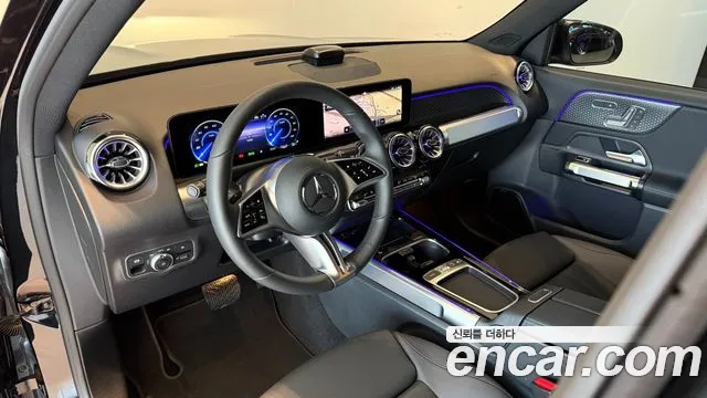 Mercedes-Benz EQB X243 — Фото автомобиля 12