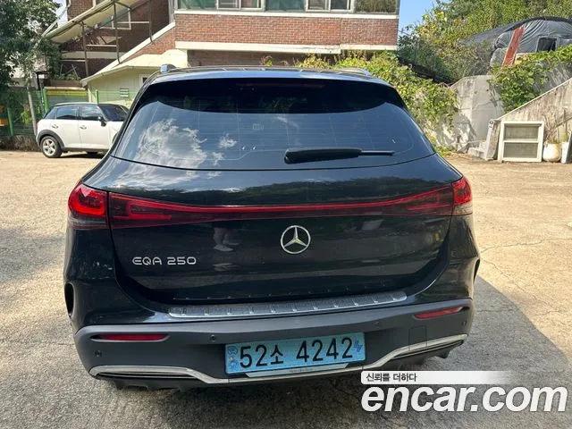 Mercedes-Benz EQA H243 — Фото автомобиля 3