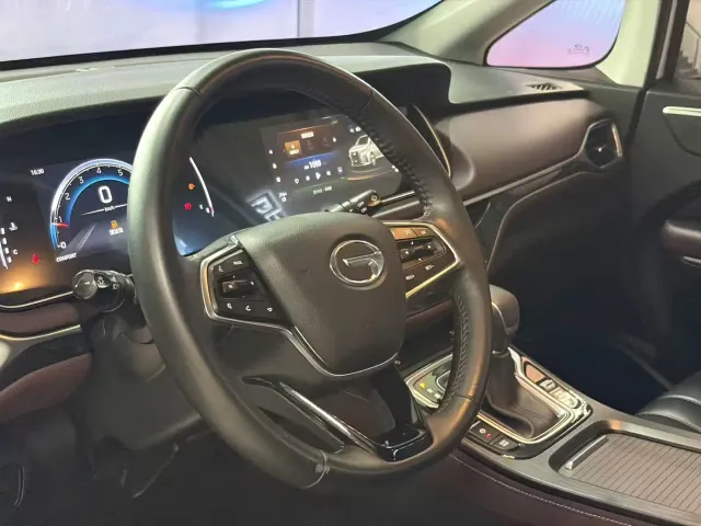 GAC Trumpchi M6 — Фото автомобиля 3