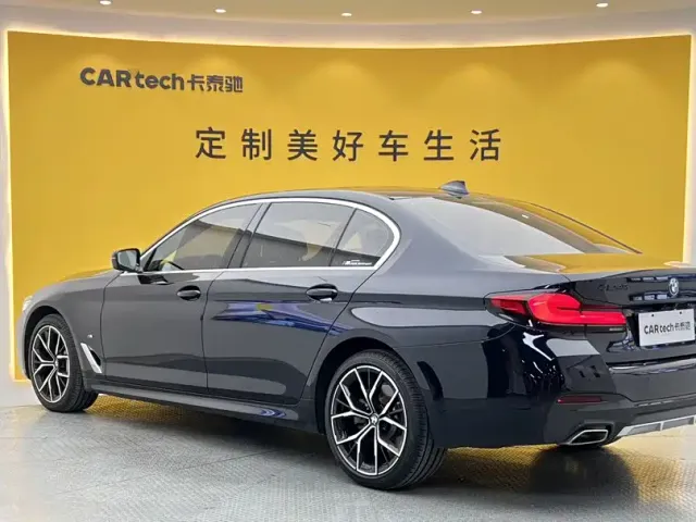 BMW 5 Series — Фото автомобиля 6