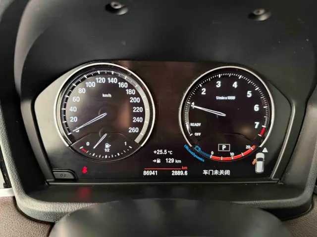 BMW X1 — Фото автомобиля 4