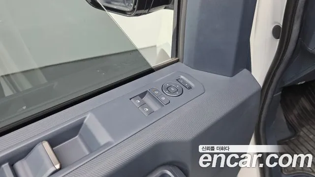 Kia PV5 — Фото автомобиля 26