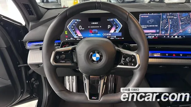 BMW 5 Series G60 — Фото автомобиля 14