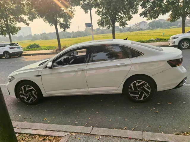 Volkswagen Sagitar — Фото автомобиля 2