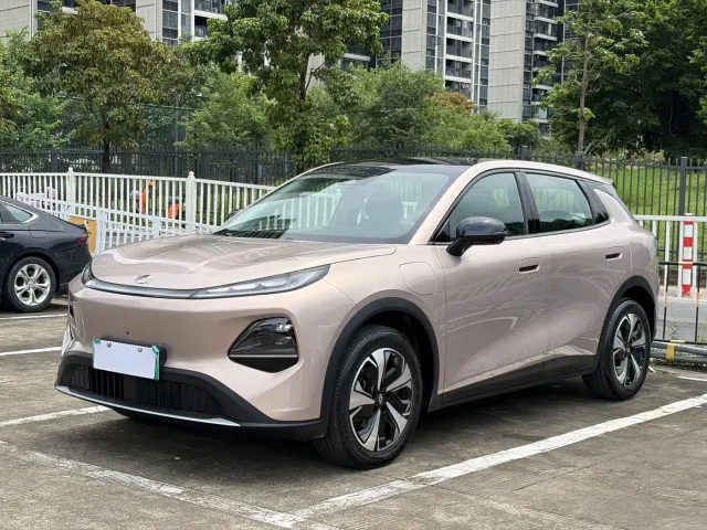 Фотография автомобиля — Changan Qiyuan Q05