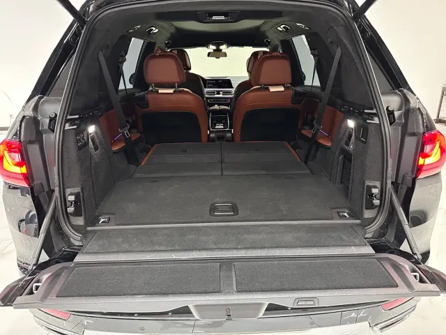 BMW X7 — Фото автомобиля 16