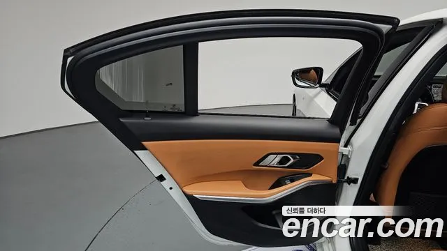 BMW 3 Series G20 — Фото автомобиля 14