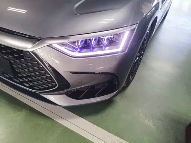 BYD Han — Фото автомобиля 23