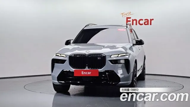 BMW X7 — Фото автомобиля 2
