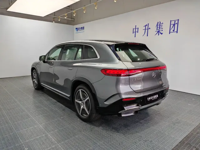 Mercedes-Benz EQS SUV — Фото автомобиля 4