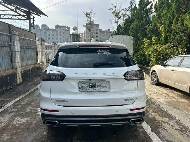 Chery Tiggo 8 — Фото автомобиля 8