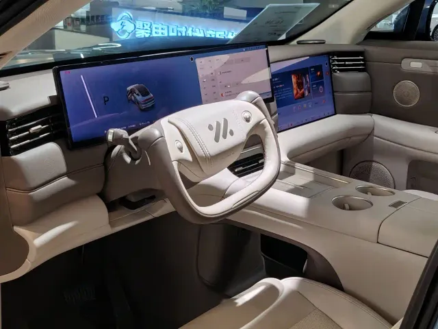 IM Motors LS6 — Фото автомобиля 9