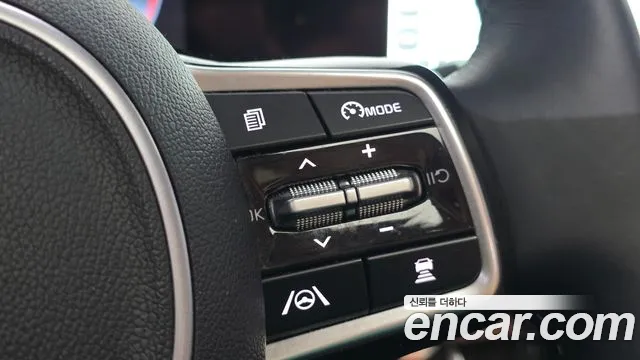 Kia Canival — Фото автомобиля 16