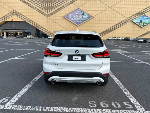 BMW X1 — Фото автомобиля 6