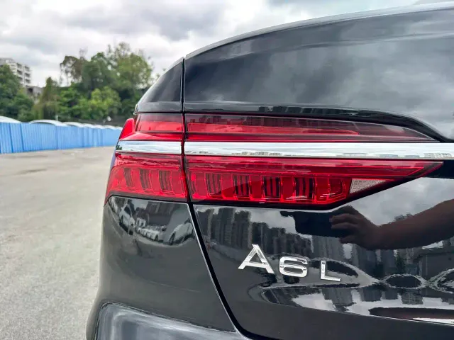 Audi A6L — Фото автомобиля 13