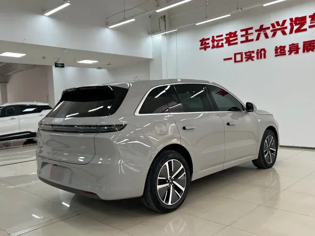 Li Auto L6 — Фото автомобиля 7