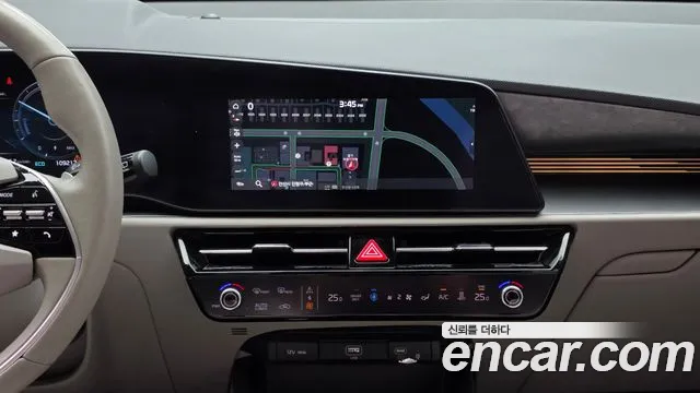 Kia Niro — Фото автомобиля 19