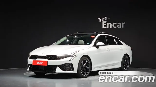 Фотография автомобиля — Kia K5 Generation 3