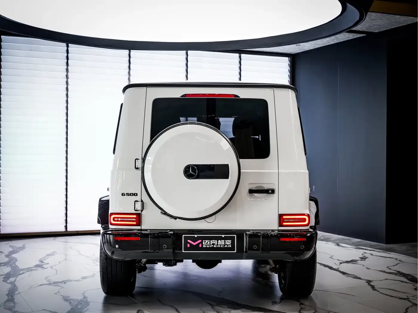 Mercedes-Benz Mercedes-Benz G-Class 2022 G 500 — Фото автомобиля 4