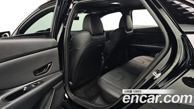 Hyundai Avante CN7 — Фото автомобиля 16