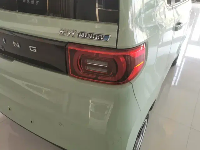Wuling Hongguang Mini EV — Фото автомобиля 7