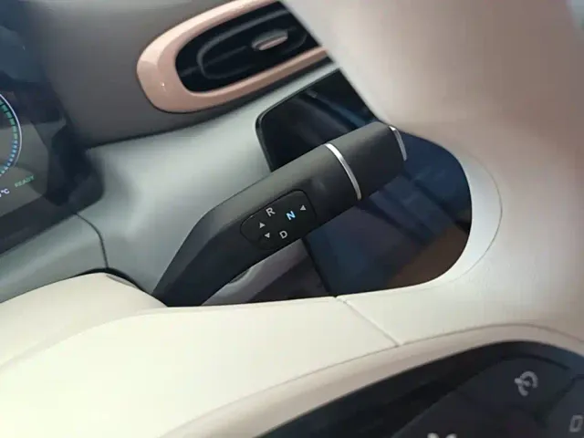 Leapmotor T03 — Фото автомобиля 13