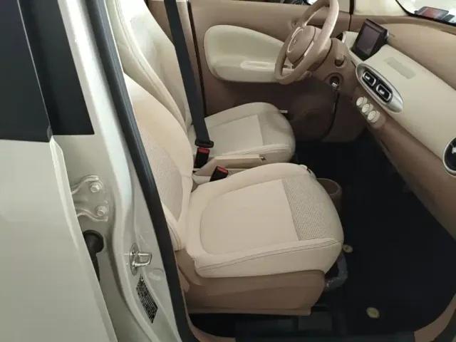 Wuling Hongguang Mini EV — Фото автомобиля 24