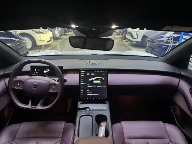 Nio ET5 Touring — Фото автомобиля 8
