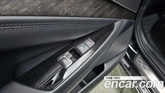 Kia K8 2.5 Бензин 2WD — Фото автомобиля 20