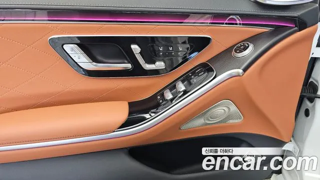 Mercedes-Benz S-Class — Фото автомобиля 28