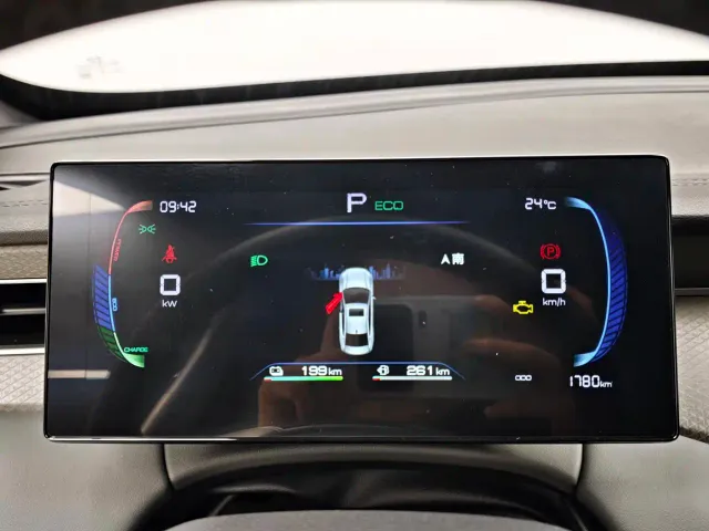 BYD Qin PLUS — Фото автомобиля 14