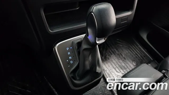 Hyundai Staria — Фото автомобиля 9