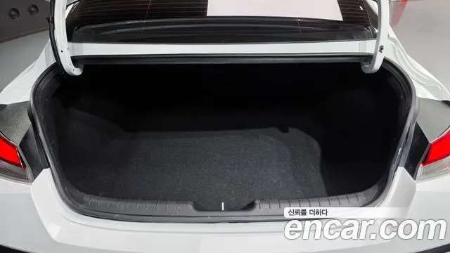 Hyundai Avante — Фото автомобиля 16