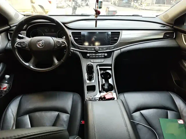 Buick LaCrosse — Фото автомобиля 5