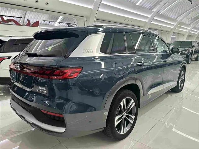 Audi Q6 — Фото автомобиля 19