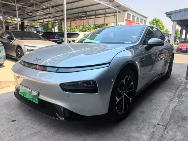 Xpeng P7 — Фото автомобиля 3