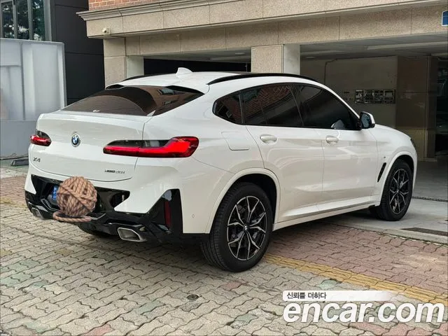BMW X4 xDrive20i M Sport — Фото автомобиля 3