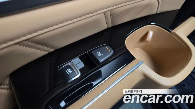 Kia Sorento Sorento 4-е поколение Бензин 2.5T 2WD — Фото автомобиля 28