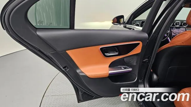 Mercedes-Benz C-Class — Фото автомобиля 25