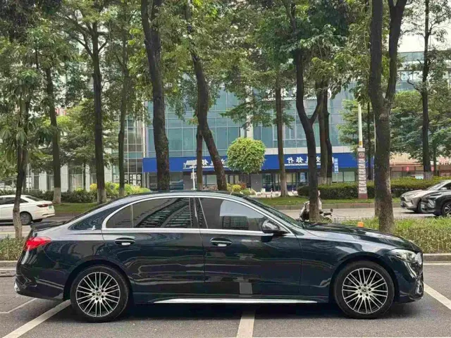 Mercedes-Benz C-Class — Фото автомобиля 4