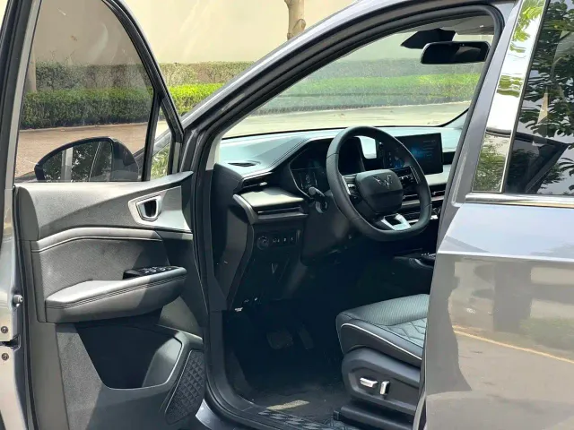Wuling Jiachen — Фото автомобиля 6