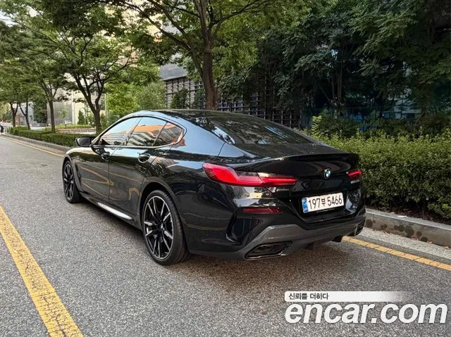 BMW 8 Series G15 — Фото автомобиля 4
